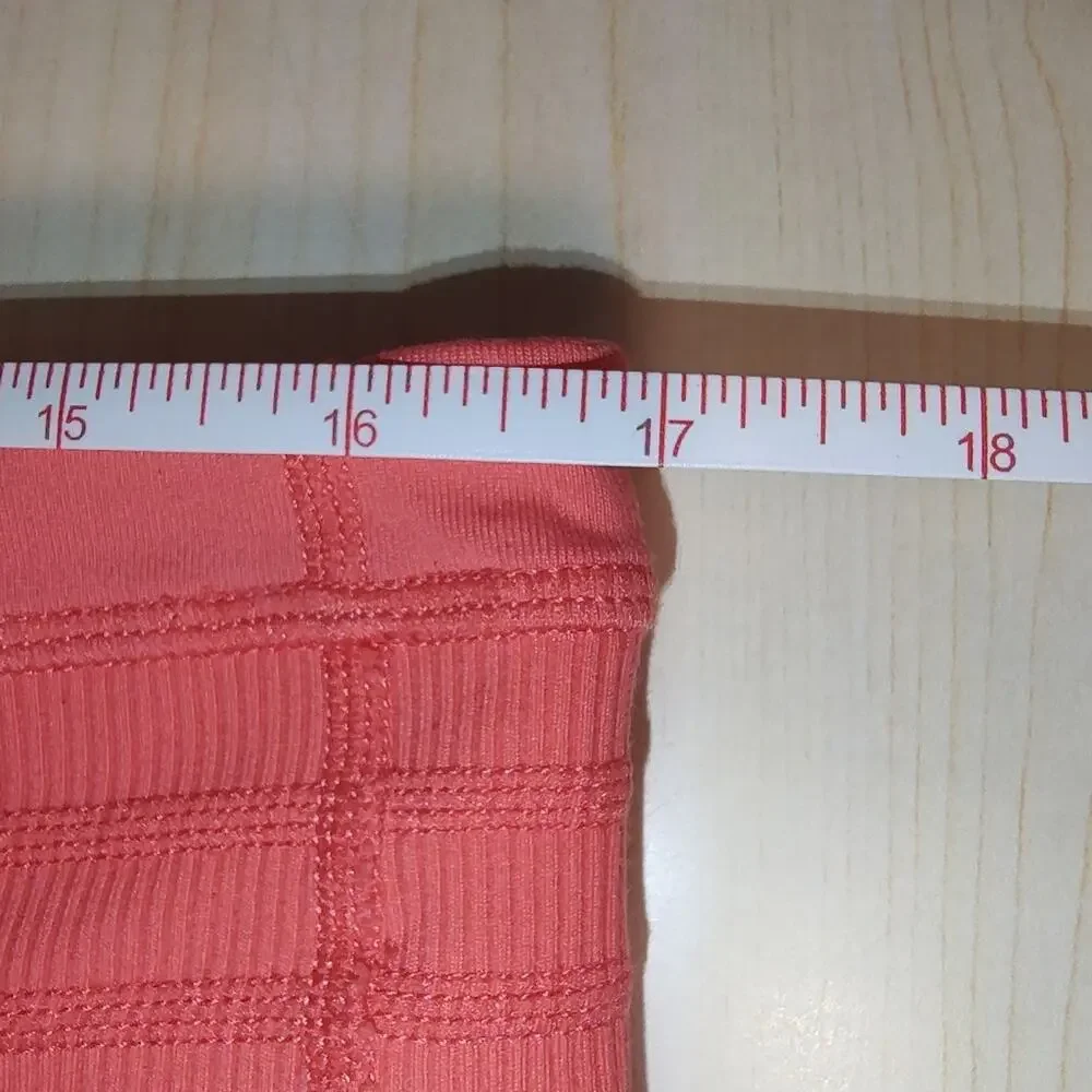 pRana Olympia Knicker Cropped Leggings Size XL Coral